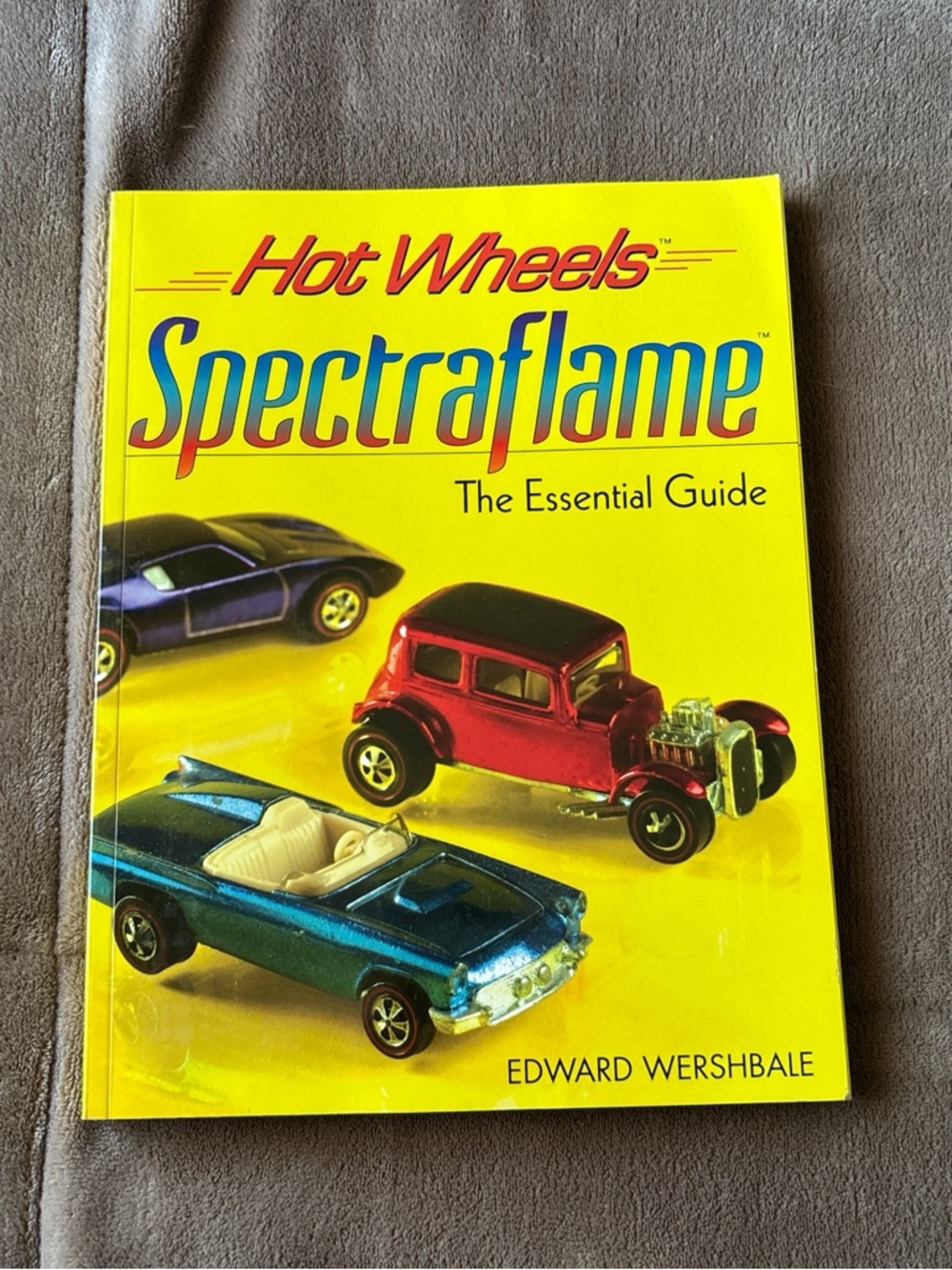Hot Wheels Spectraflame Guide — Yellow Cover